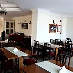 Hotel Ave Maria 2*