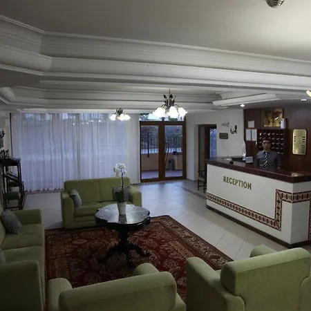 Ave Maria Hotel 2*