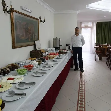Ave Maria Hotel