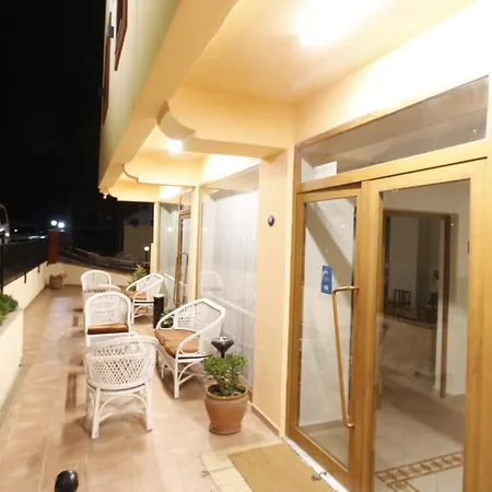 Hotel Ave Maria 2*