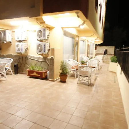 Ave Maria Hotel