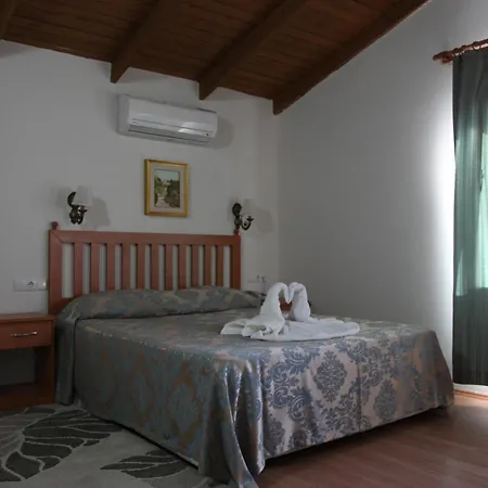 Ave Maria Hotel