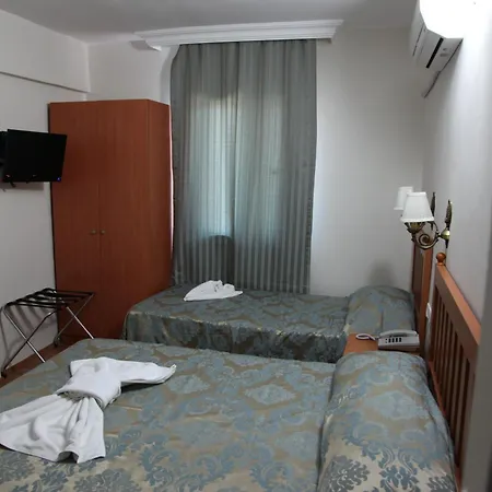 Ave Maria Hotel