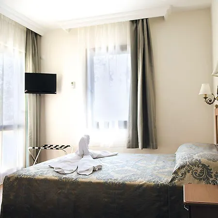 Hotel Ave Maria