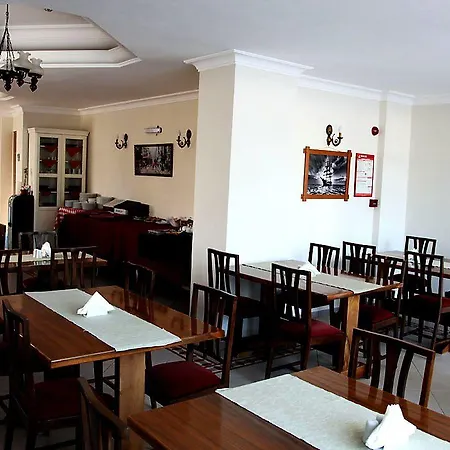 Hotel Ave Maria 2*