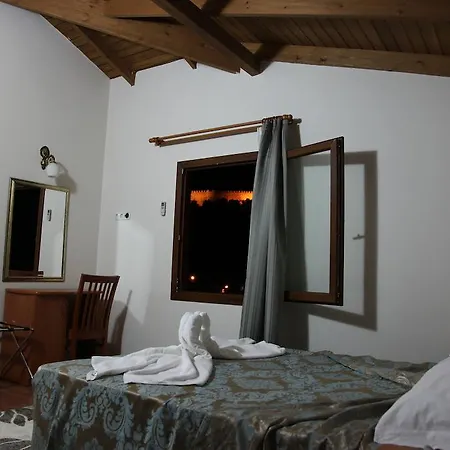 Ave Maria Hotel 2*
