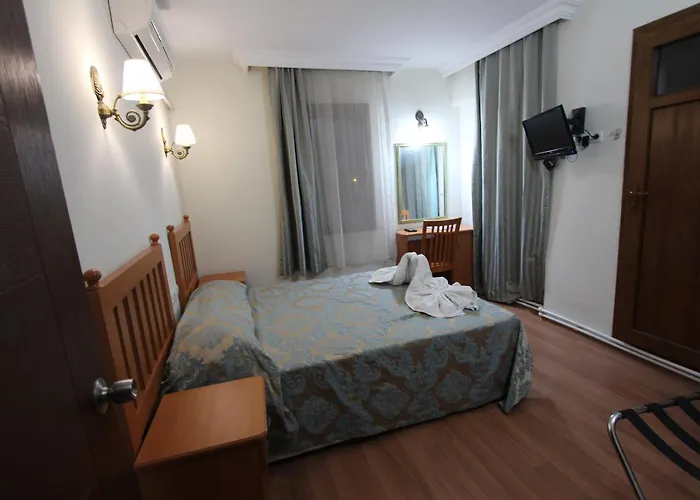 Ave Maria Hotell 2*