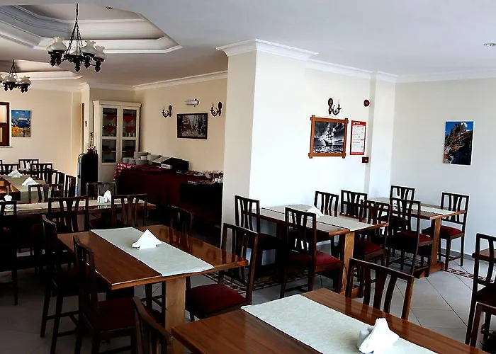 Hotell Ave Maria 2*