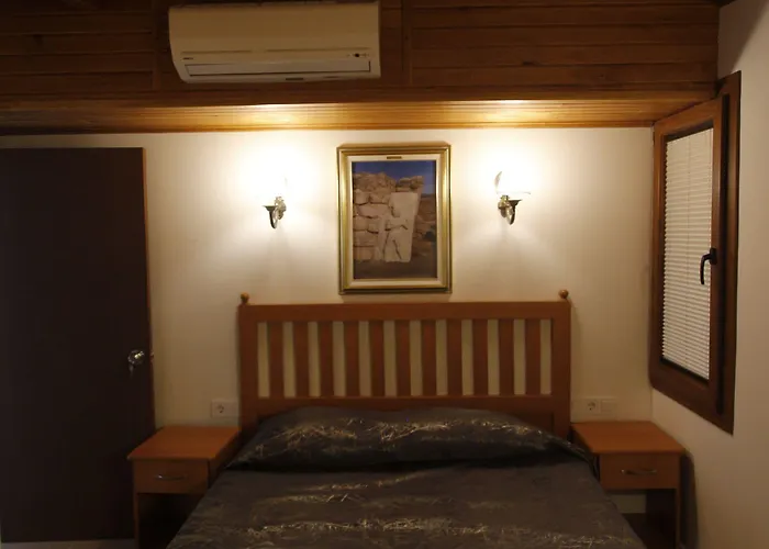 Ave Maria Hotell 2*