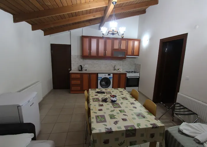 Ave Maria Hotell 2*